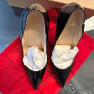 Authentic Christian Louboutin So Kate Pump 40.5